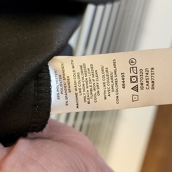 Ann Taylor Black Long Sleeve Top With Pearl Accents sz XL - Picture 5 of 6